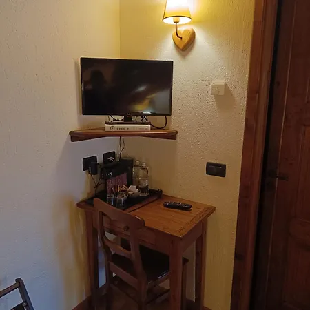 Hotell Lo Campagnar Courmayeur