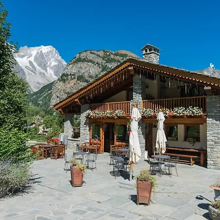 Lo Campagnar מלון 3*