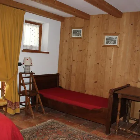 Lo Campagnar מלון 3*